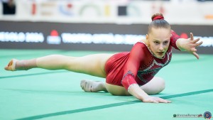 sr sfe08138 copia simone ferraro ph